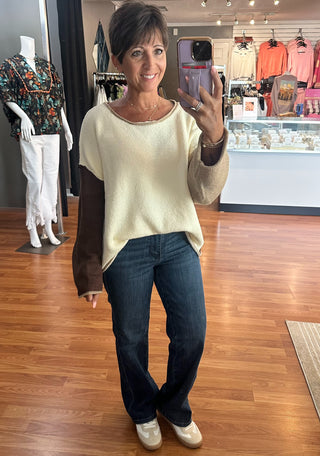 Judy Blue Petite Mid Rise Straight Leg Tummy Control Classic Jeans