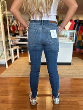 Load image into Gallery viewer, Cello High Rise Cargo Skinny