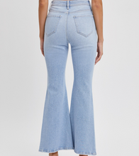 Load image into Gallery viewer, Cello High Rise Super Flare 30” Petite- Light Denim
