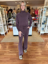 Load image into Gallery viewer, Kai Pants- Raisin