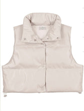 Load image into Gallery viewer, Puffer Vest- Ivory