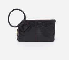 Load image into Gallery viewer, Hobo Sable Wristlet- Black