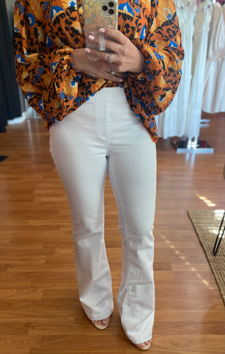 Petite Cello Flare 30” Inseam- White